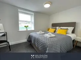 Contemporary 1 Bedroom Apartment