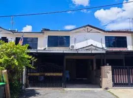 IlhamD' Homestay Kulim 5 Bedroom with 3 Toilet