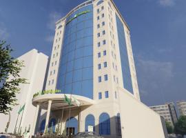 Holiday Inn Riyadh AI Malaz by IHG，位于利雅德的酒店