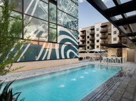 Sentral Alloy Midtown，位于凤凰城的带泳池的酒店