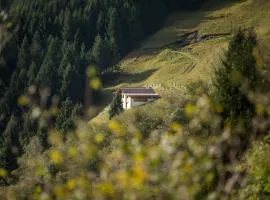 Maiensäss, Berghütte Pundelon - autark, voll ausgestattet, Ressourcen begrenzt