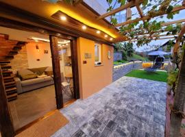 Holiday home in Mirna Kranjska Krain 42906，位于Mirna的酒店