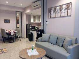 Cozy 2 BR Apartment at Branz BSD，位于Cilenggang的酒店