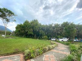 Hotel Piedemonte: ¡Un Paraíso Natural Te Espera!，位于Venecia的酒店