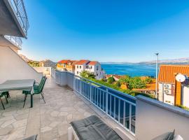 Apartments Terrace，位于波斯蒂拉的酒店