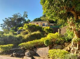 Grand Bay Dominica Sunrise Guesthouse，位于Tête Morne的酒店