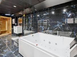 Love Room - Suite avec jacuzzi et sauna privatif，位于科尔贝埃索讷的酒店