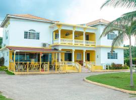 Global Villa Hotel & Conference Center，位于Orange Cove的酒店