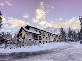 Olympic Village Inn Olympic Valley，位于奥林匹克谷的自助式住宿