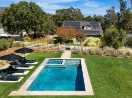 Wine Country Estate by AvantStay Pool Spa Barn