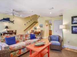 Key West Casa by AvantStay Communal Pool BBQ Patio Near Duval Street Week Long Stays Only