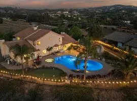 Chardonnay Charm by AvantStay Luxe Group Retreat w Pool Mins to Wineries