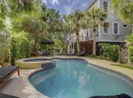 2701 Palm Boulevard by AvantStay Steps to the Beach Ping Pong Putting Green