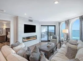 412 Seascape by AvantStay Oceanfront Balcony
