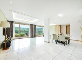 Gapyeong Club Fish Villas Pension，位于加平的酒店