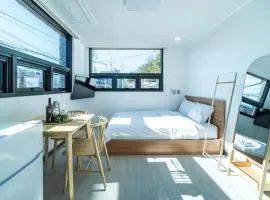 Yeosu Nangmanstay pension