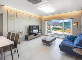 Namhae Andante Pension，位于南海郡的酒店