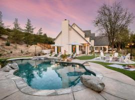 The Riesling Retreat by AvantStay Estate w Pool HotTub Putting Green Pickle Ball Court，位于Sage的酒店