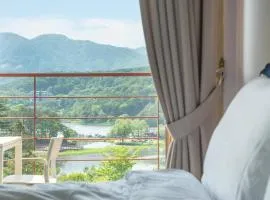 Gapyeong Yeonkkocchosu Pet Pension