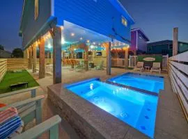 Totally Beachin by AvantStay Private Heated Pool Hot Tub Fire Pit