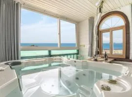 Ganghwa Nakjogaboineun spa Pension