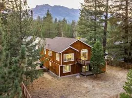 Blitzen by AvantStay Pet-Friendly Tahoe Retreat Near Heavenly Ski Resort