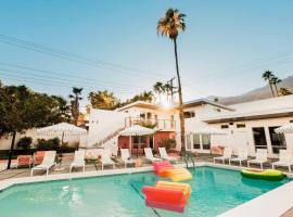 The Wesley by AvantStay A 10 BR Private Boutique Hotel Experience in the Heart of Palm Springs，位于棕榈泉棕榈泉国际机场 - PSP附近的酒店