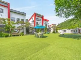 Yangpyeong Dodam Dodam Pet Pension