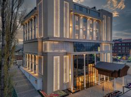 Ramada Encore by Wyndham Rajbagh Srinagar，位于斯利那加谢赫·UL·阿拉姆国际机场 - SXR附近的酒店