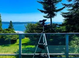 Incredible Water Views Deck Relaxing Retreat Greenbank Getaway by AvantStay