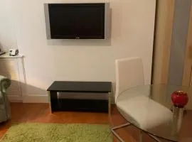 Comfy 1 bed Workers Apartment