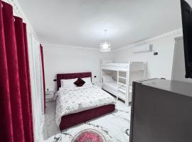 Vacation Rental Home NORI，位于都拉斯的酒店