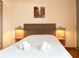 Logis Hôtel l'Auberge d'Alex，位于Arzacq-Arraziguet的酒店