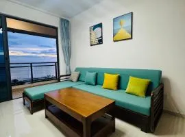 2BR 1BA Seaview Apartment