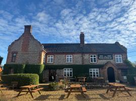 The Wheatsheaf West Beckham，位于Norwich的酒店