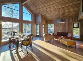 Stunning Home In Tuddal With Kitchen