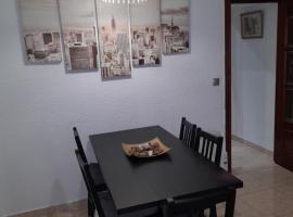 Sweet house close to airport