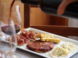 Al Benvenuto Hotel & Restaurant，位于托尔梅佐的酒店