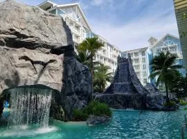 Pattaya , Front Beach Jomthian ,Na Chom Thian
