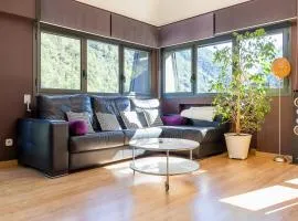 Dúplex Artístico con Terraza I 10 min del Centro I AndBnB