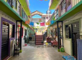 Casa de los colores San cris，位于圣克里斯托瓦尔-德拉斯卡萨斯的酒店
