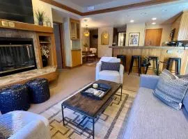 Relaxing Slope Side ski-in ski-out & Ground Level Condo plus Patio