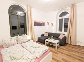 UO0 - Urlaubsmagie - Gem&uuml;tliche Wohnung f&uuml;r bis zu 6P，位于塞布尼茨的带泳池的酒店