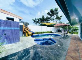 Blue Rriver House，位于Samen的酒店