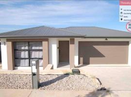 Brand New Delight Home at Throsby with 4 Bedrooms，位于Harrison的酒店
