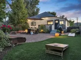 Gorgeous Home-Amazing Yard-Fire Pit-Walk to Town