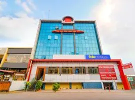 FabHotel Yogeshwara Grand - Nr Hyderabad International Airport, Shamshabad