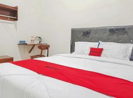 RedDoorz at Anjasmoro Guest House near Bandara Ahmad Yani Semarang，位于Kalibanteng-lor的酒店