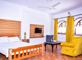 La Benderas Beach Hotel，位于基利菲的酒店