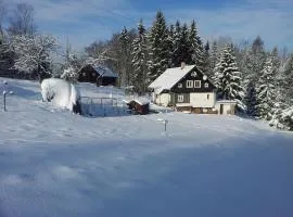 Na Sluneční pohádková chaloupka ve Sladké díře